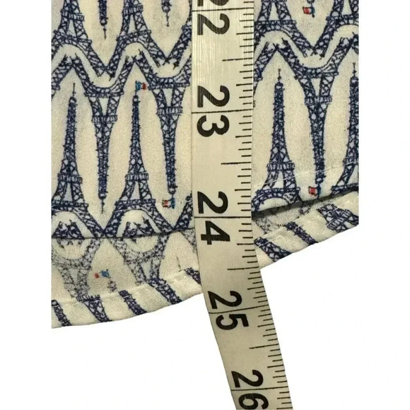 Express Women’s XS Blue‎ & White Eiffel Tower Sleeveless Portofino Shirt - Picture 6 of 7